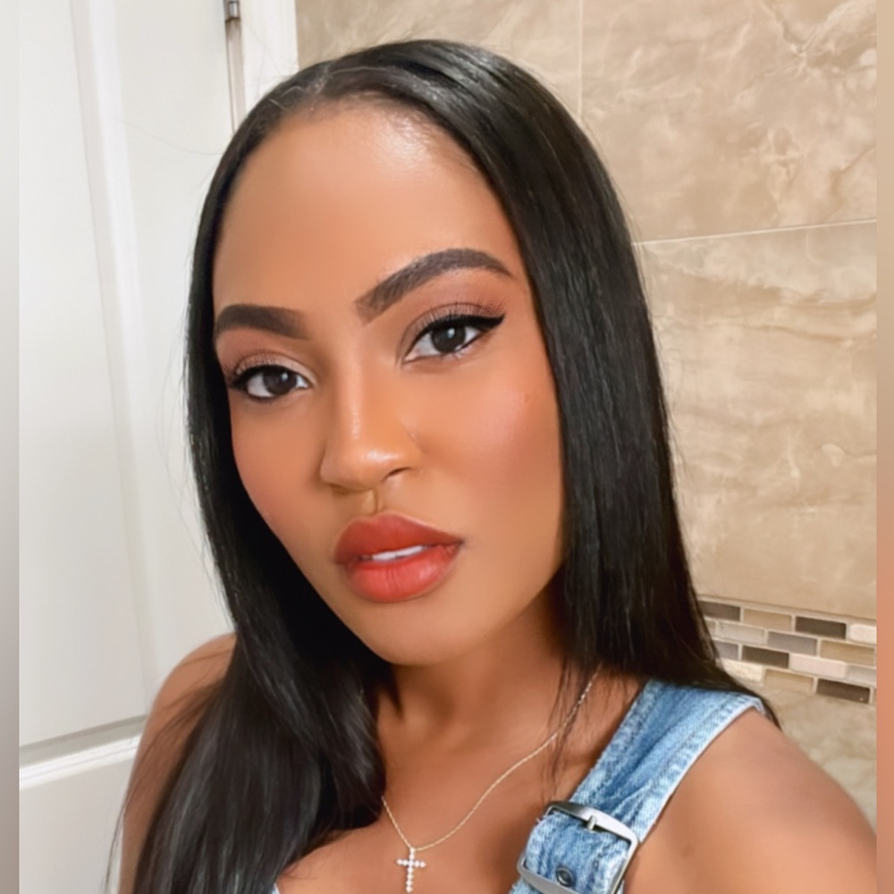 Meet your Posher, Tanisha